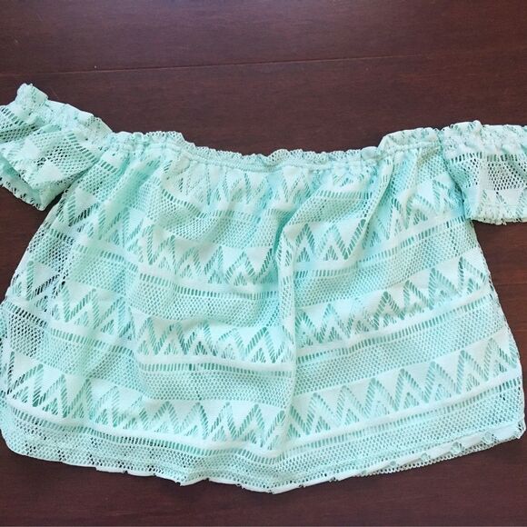 Minty Off The Shoulder Crop Top - Picture 2 of 2